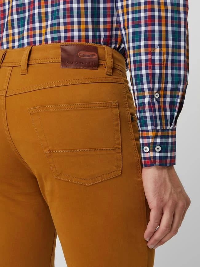 Bugatti Regular Fit Hose Mit Stretch-Anteil - Camel 3 Bugatti Regular Fit Hose Mit Stretch-Anteil - Camel – Bild 3