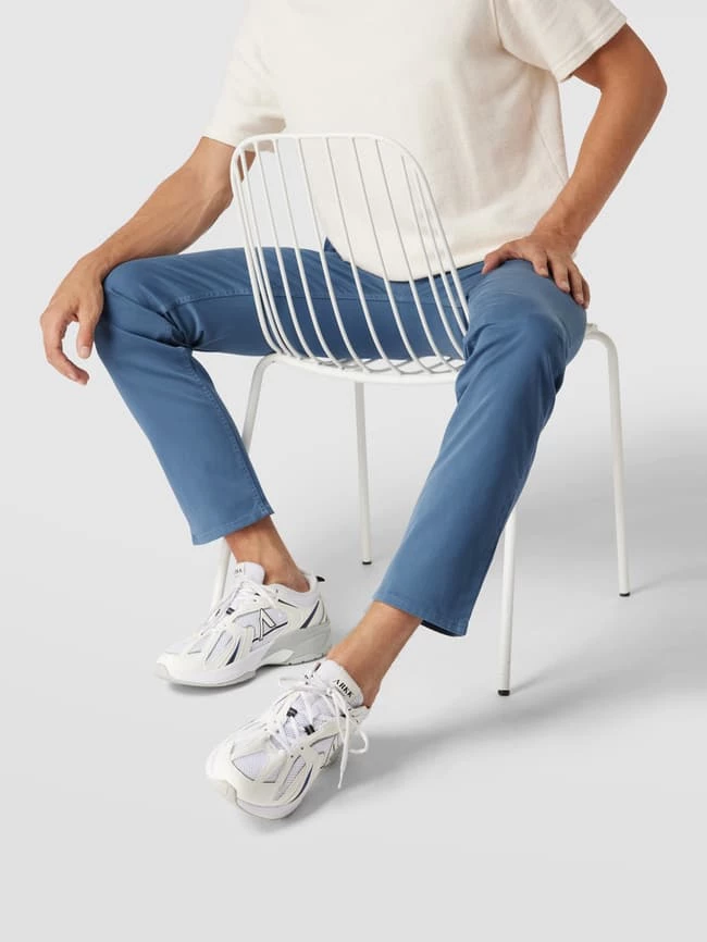 BOSS Casualwear Slim Fit Chino Mit Label-Patch Modell 'Schino' - Blau 3 BOSS Casualwear Slim Fit Chino Mit Label-Patch Modell 'Schino' - Blau – Bild 3