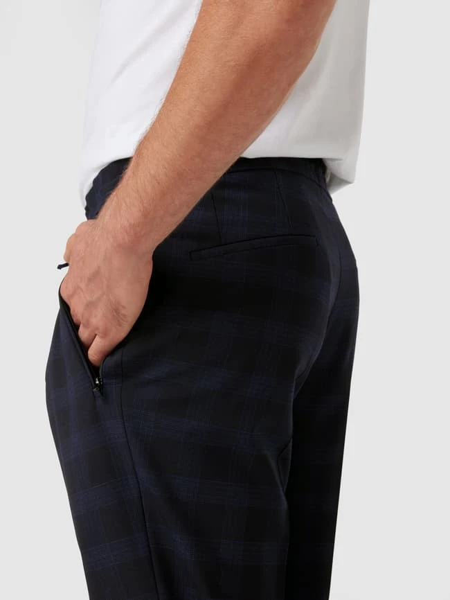 HUGO Slim Fit Bundfaltenhose Mit Glencheck Modell 'Helios' - Marineblau 3 HUGO Slim Fit Bundfaltenhose Mit Glencheck Modell 'Helios' - Marineblau – Bild 3